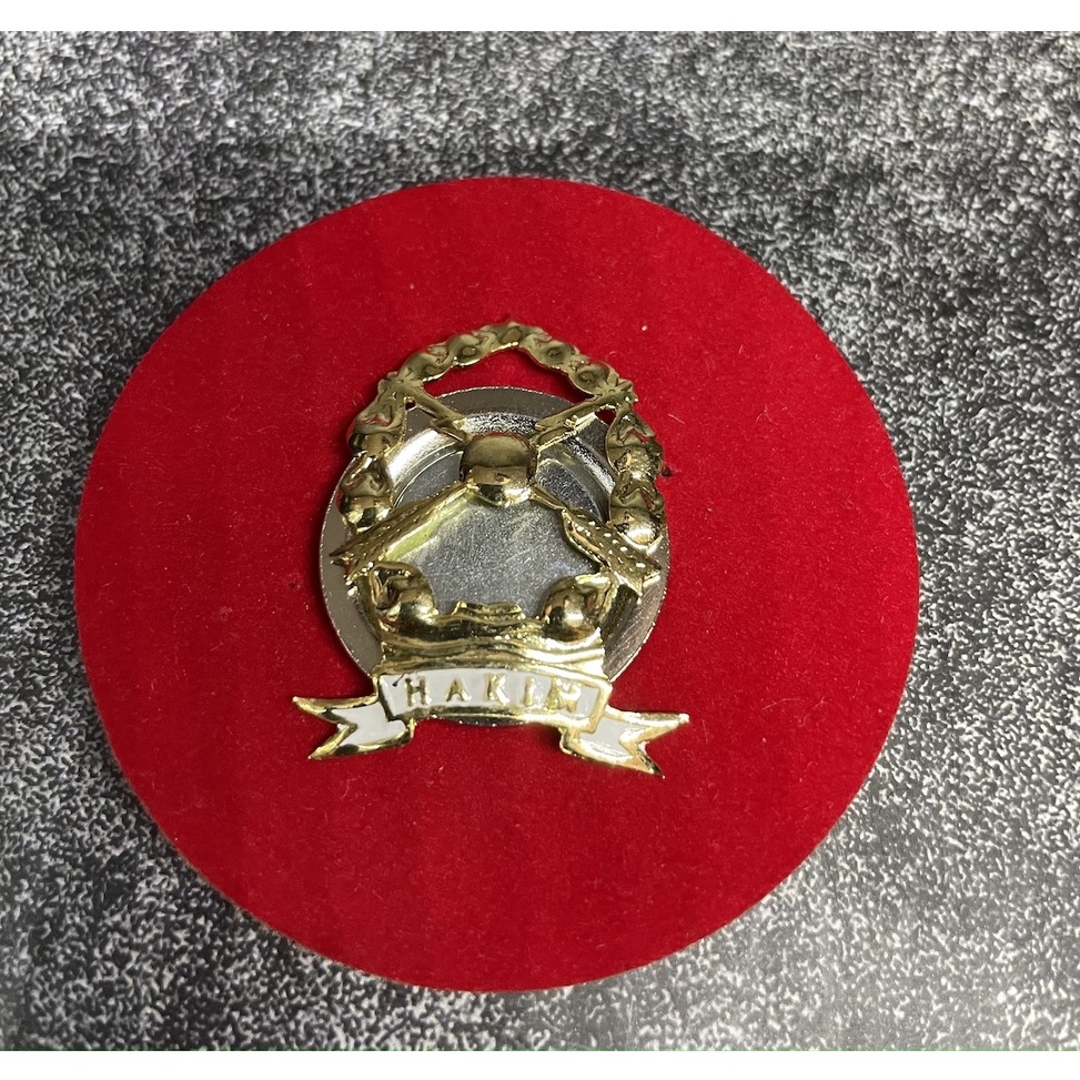 KODE L9C Pin Hakim  Emblem Hakim  Pin Baju Hakim  Pin Cakra Hakim Magnet