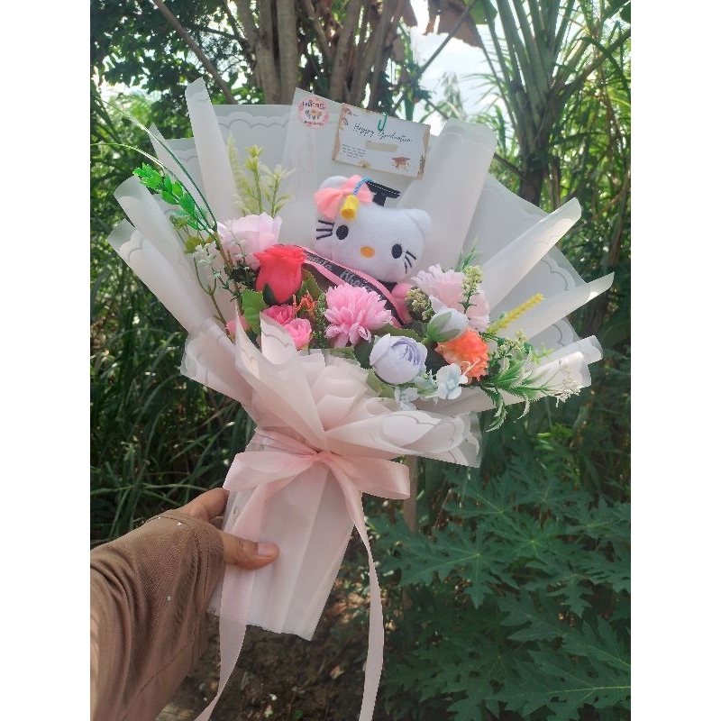 Buket boneka Wisuda karakter 15cm  Buket Graduation Wisuda sempro Ulang tahun anniversary Valentine 