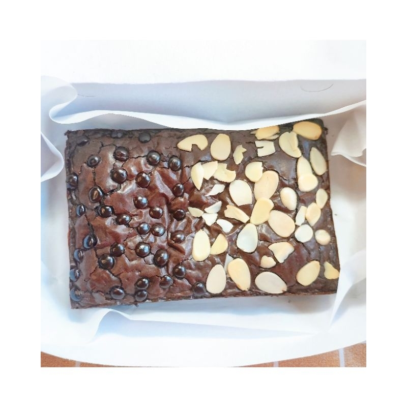 

Mamasal_sby Brownies Fudgy Brownies (FREE Bubble Wrap) Cake Ulang Tahun