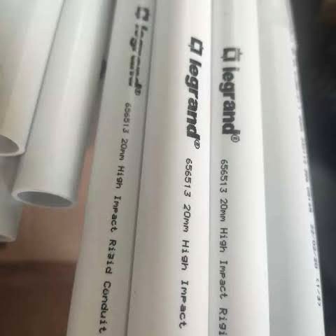 Pipa Listrik Conduit 20mm - Legrand