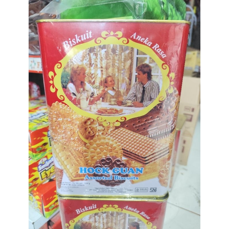 

Biskuit kaleng HockGuan 1350gr