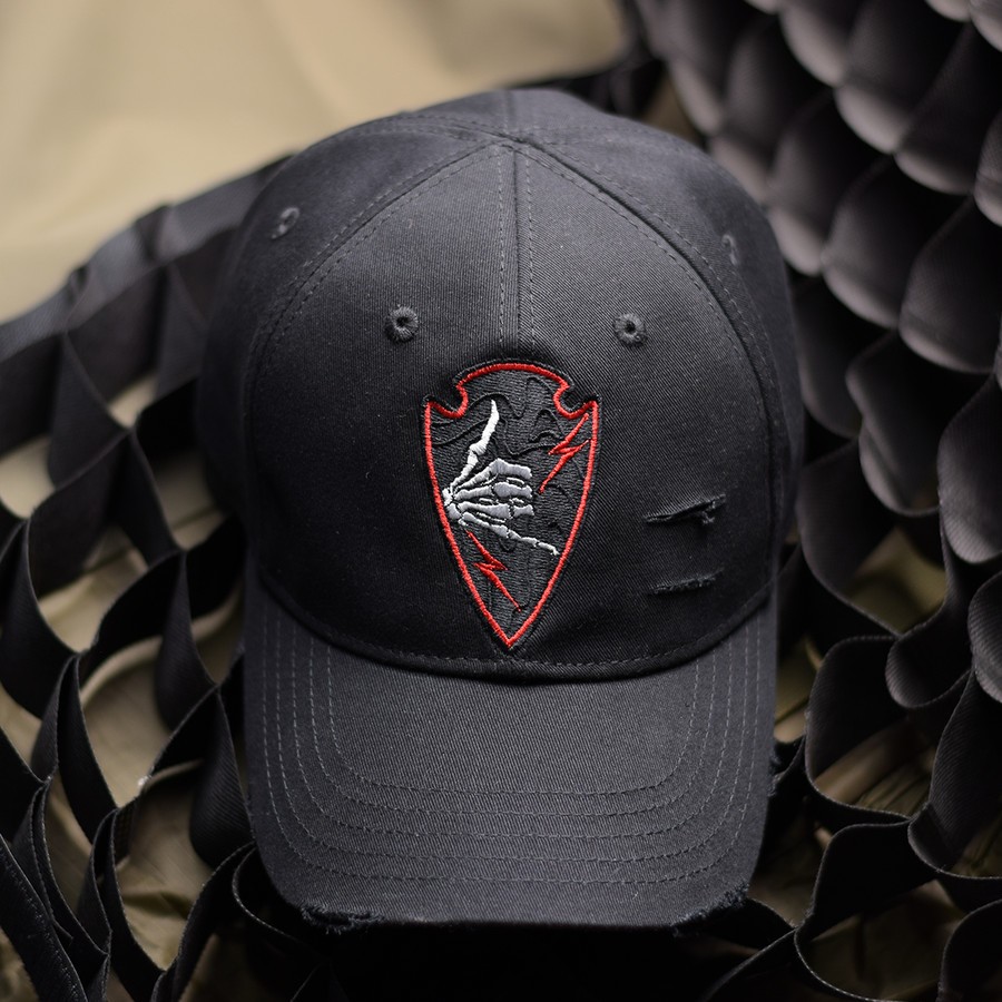 TOPI SHAKASPEAR FOX TWO HITAM