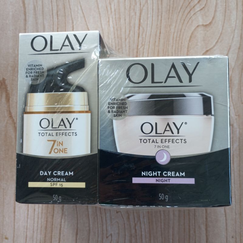 (Exp 01/2029) PAKET HEMAT OLAY Total Effects 7in1 Day Cream normal SPF 15 50G dan Night Cream 50G 50