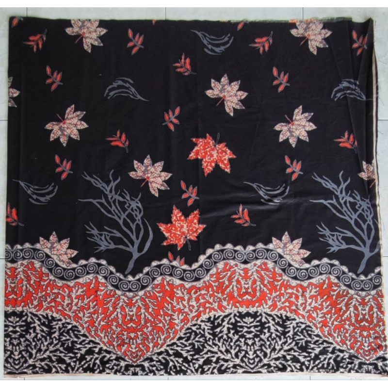 tr kain batik printing motif ecoprint dasar hitam dan kuning