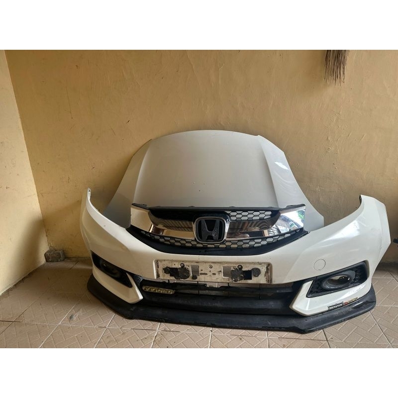 BUMPER DAN KAP MESIN HONDA MOBILIO 2015