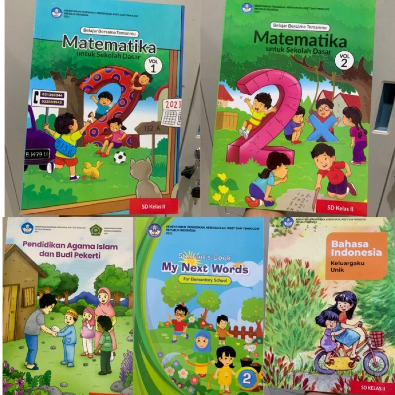 

Buku mewarnai