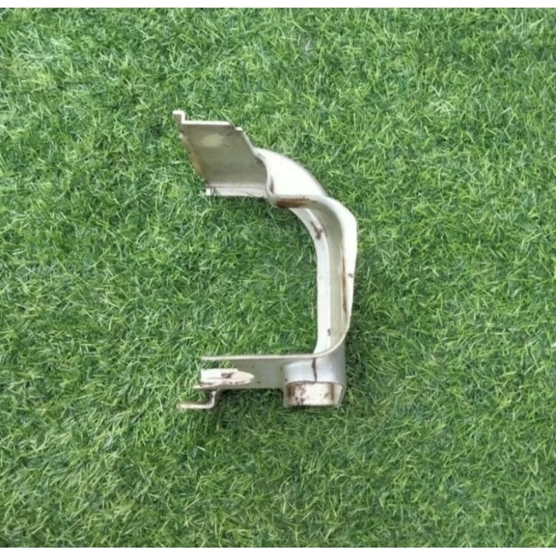 Cover Sambungan Cover Tutup Kipas Sebelah Kanan/Kecil Yamaha Fizr Fiz Force One Poswan Original Copo