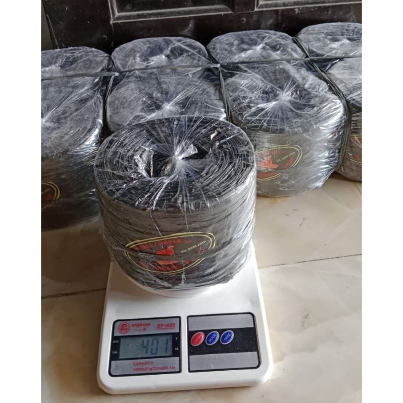 

TALI RAFIA 400 gram , GULUNGAN PADAT