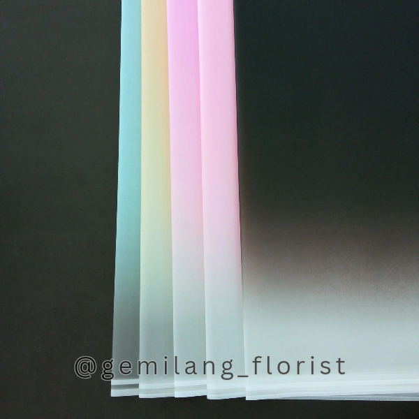 

{5 LEMBAR} Cellophane / Wrapping Bouquet Gradasi / Ombre