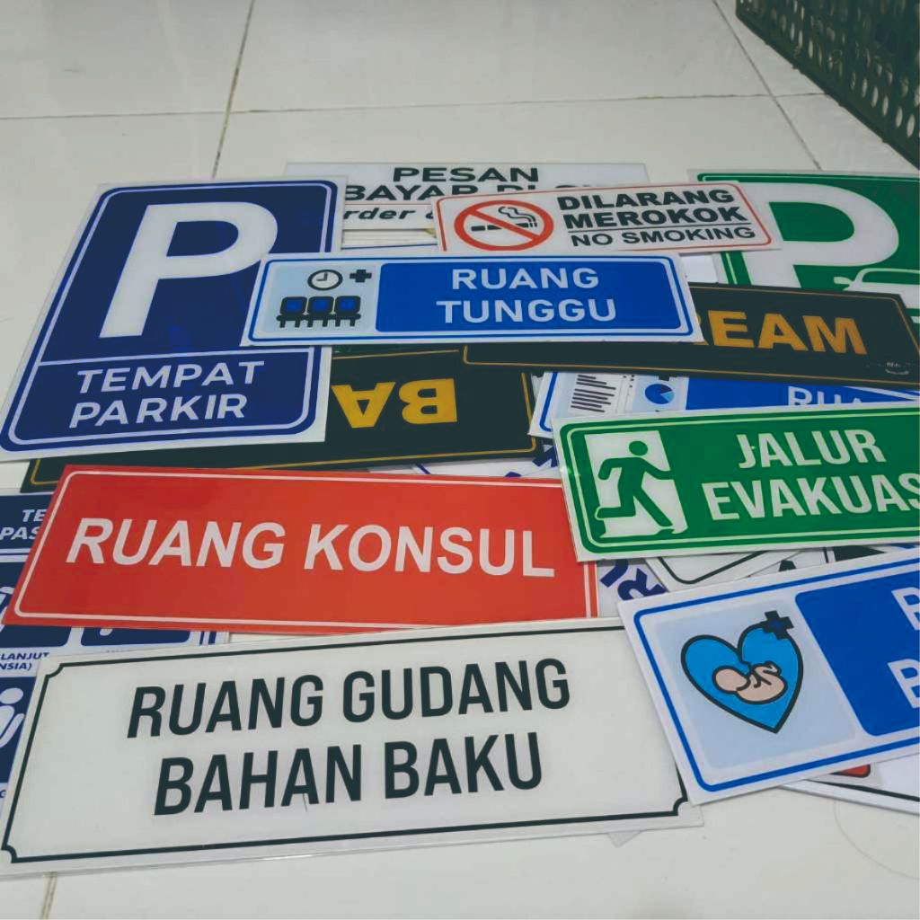 

PAPAN AKRILIK CUSTOM UKURAN (PESANAN CUSTOM)100 x 100 spontape