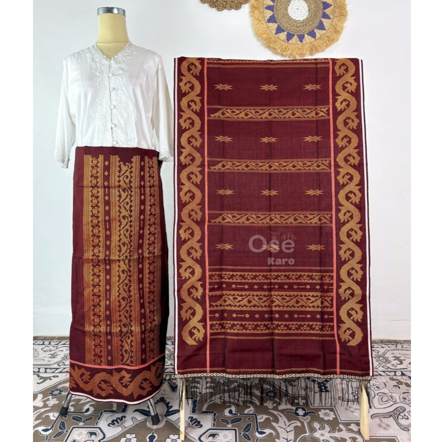 Set Uis Nipes Karo Motif Litap Litap Lembu Maroon Bahan Sutra