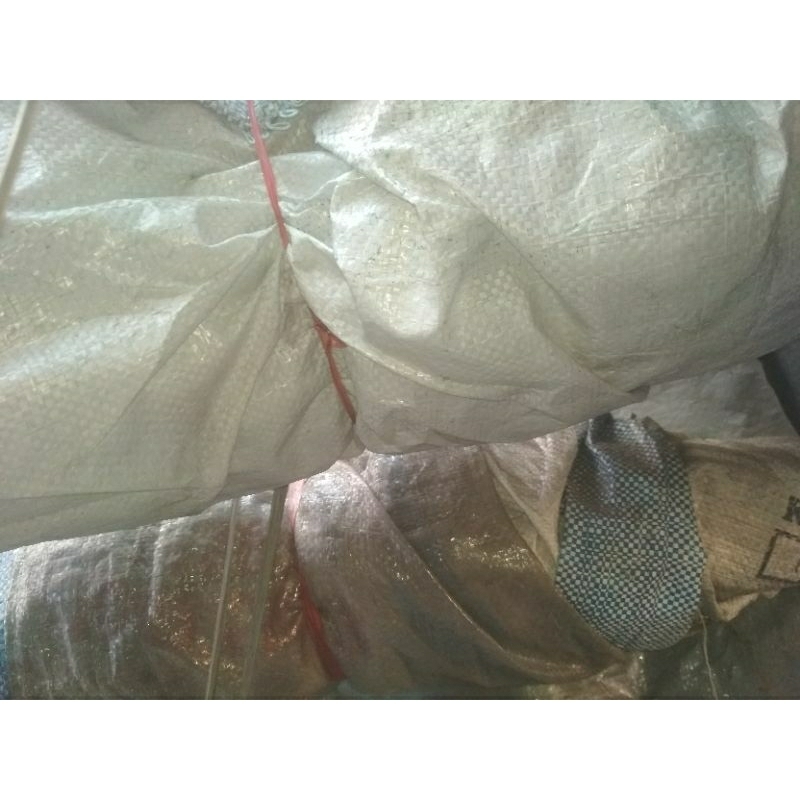 karung plastik bekas