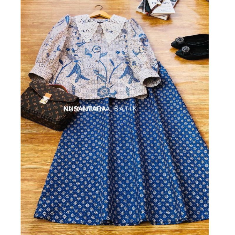 SETELAN BATIK MODERN INDONESIA