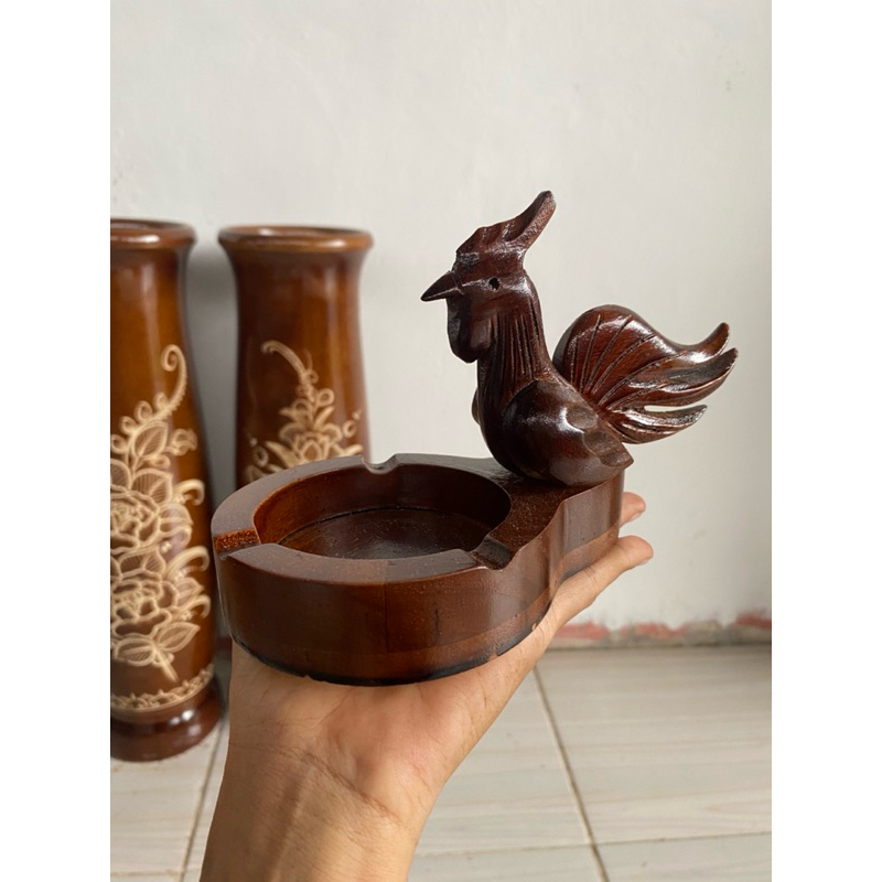 Kerajinan Kayu Jati Asbak Motif Ayam - Asbak Kayu Jati