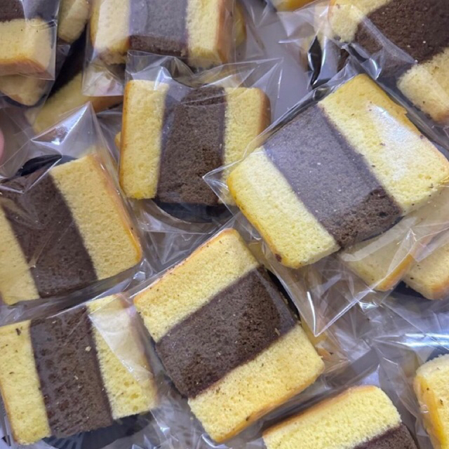 

Lapis Surabaya Premium Slice (10pcs)