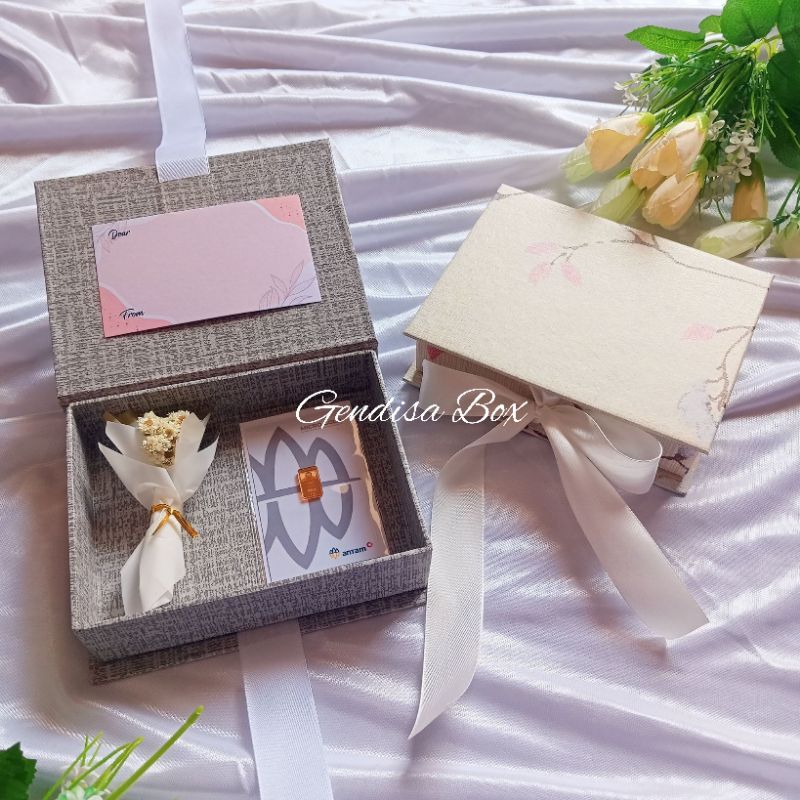 

PROMO Kotak Kado Exclusive Tempat Logam Mulia Emas Gold Hadiah Wedding Anniversary Ulang Tahun Hari