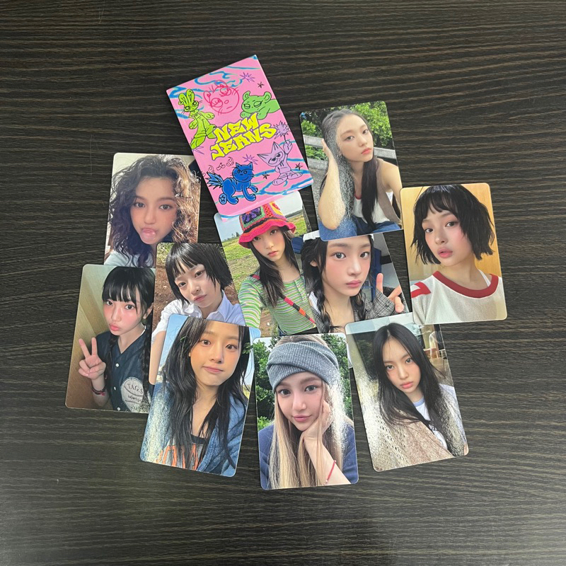 PHOTOCARD NEWJEANS ‘HOW SWEET’ LINE FRIENDS PINK Ver