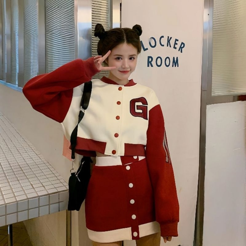 Jaketin Aja - Varsity CROP Big Size ( S - 6XL ) (TANPA ROK) Jacket Cropped G INISIAL LOGO ( BISA CUS