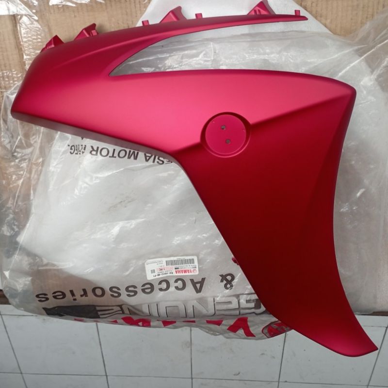 COVER SAYAP KANAN LEXI MERAH ORIGINAL , B3F-F8312-00-P1
