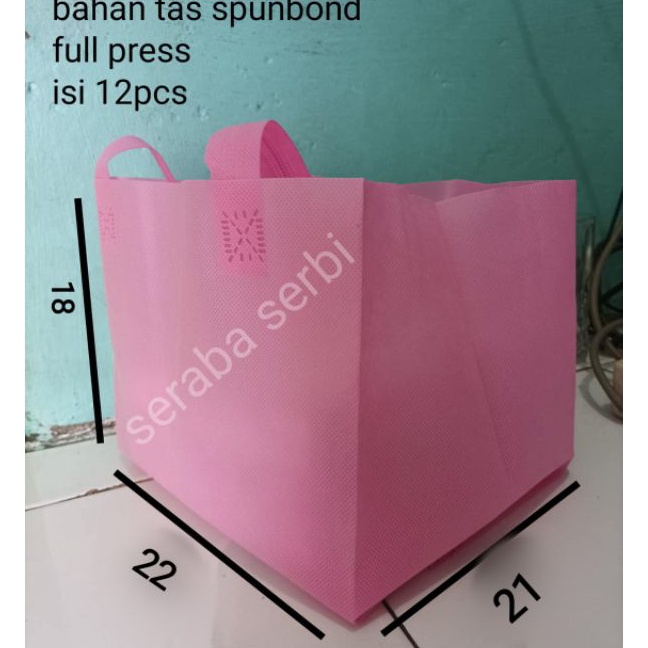 

Boom tas hls box 2x2 tas spunbond tas goodiebag tas hajatan tas box nasi tas besek tas kotak nasi