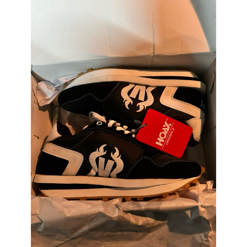 Sepatu Hoax x Rocket Rockers R.O.A.R 2024