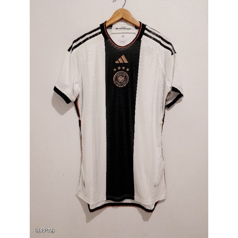 Jersey Bola / Baju Bola Player Issue Jerman Home
