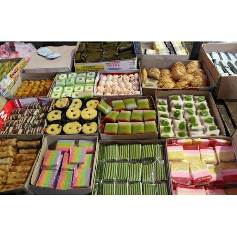 

KUE BASAH ( PREMIUM ) JAJAN PASAR TRADISIONAL CO WAJIB DIATAS PUKUL 16.00