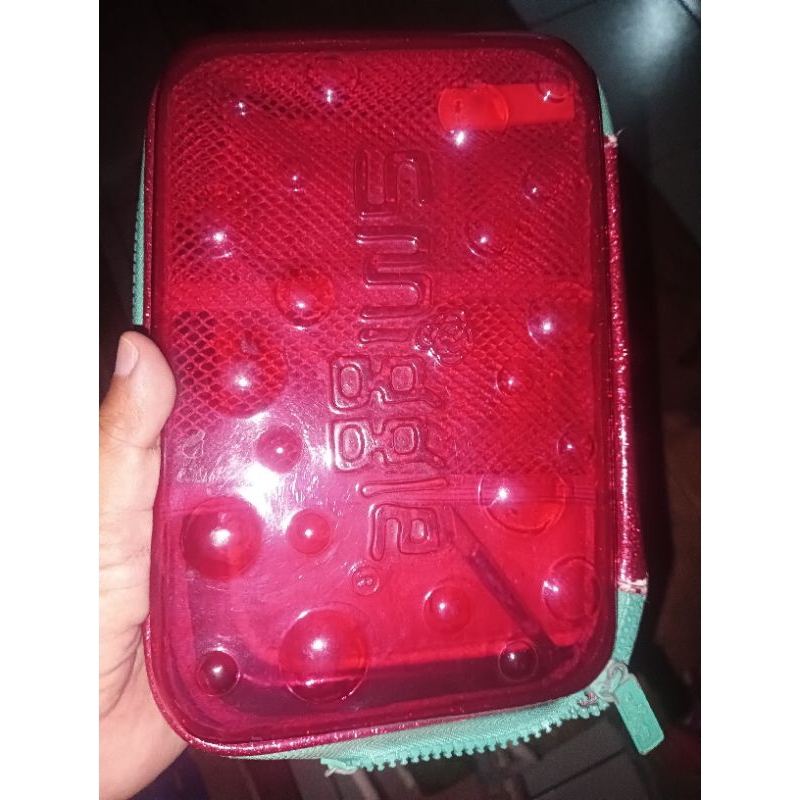 

pencil box smiggle