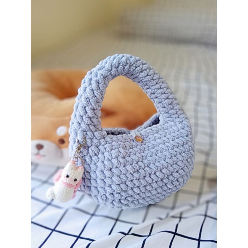 Aurora Fluffy Crochet Hand Bag by Sarajoed / Tas Rajut Aesthetic