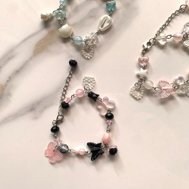 Gelang cute manik manik