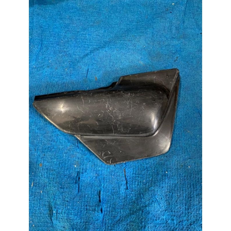 Cover tutup bok aki Suzuki thunder 125 original