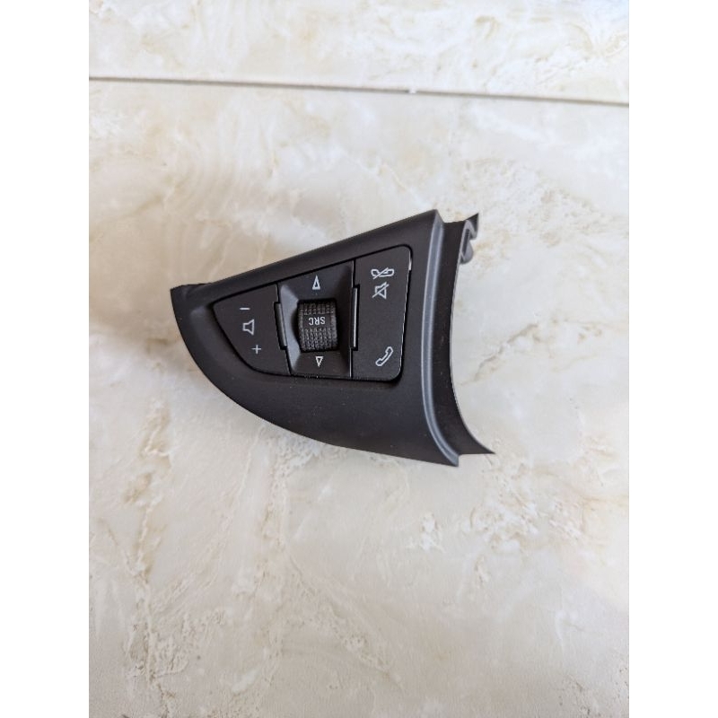 Tombol cruise control audio steering chevrolet spin aveo sonic ori GM