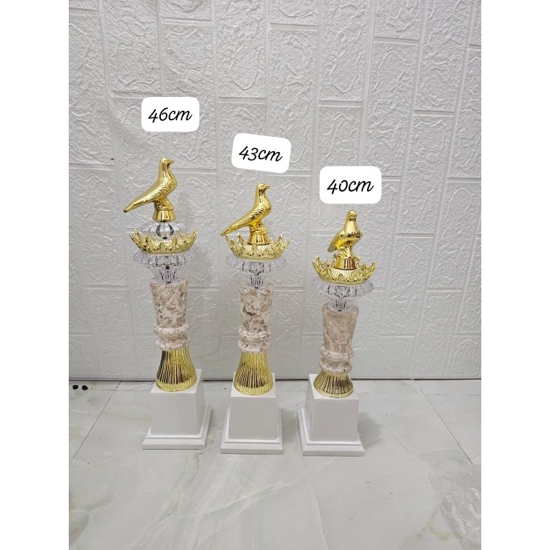 trophy Piala mahkota kristal marmer burung merpati 1 set
