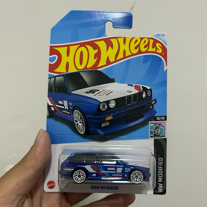 Hot Wheels BMW M3 Wagon Biru Putih