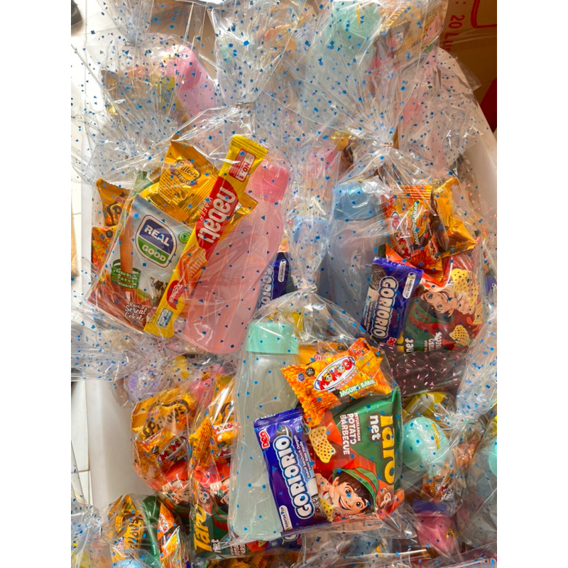 Paket Botol air minum dan snack ultah paketan ciki Grosir ultah anak