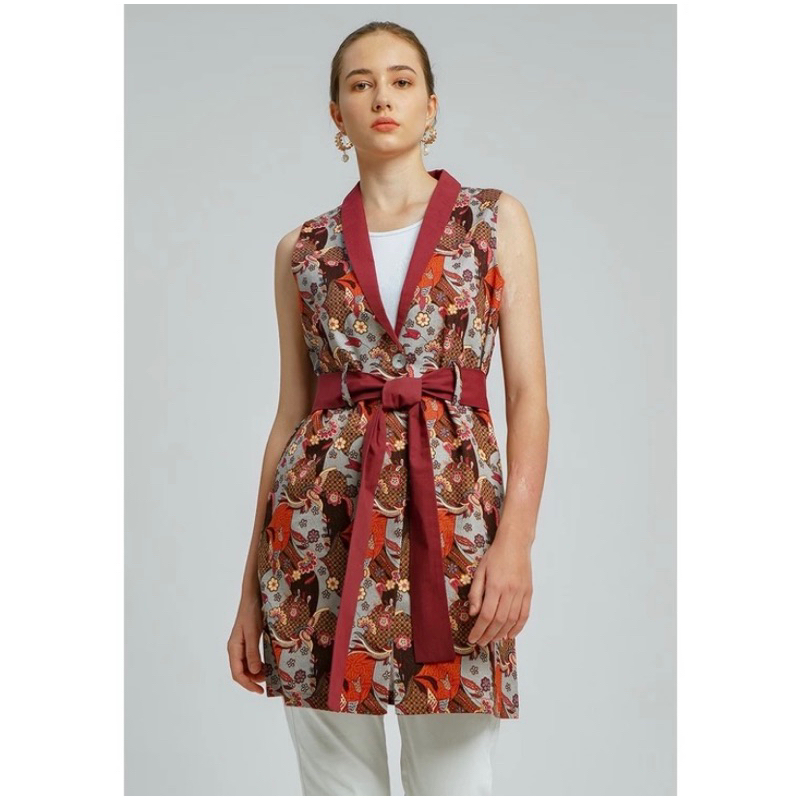 (Preloved) Maya outer Minimal
