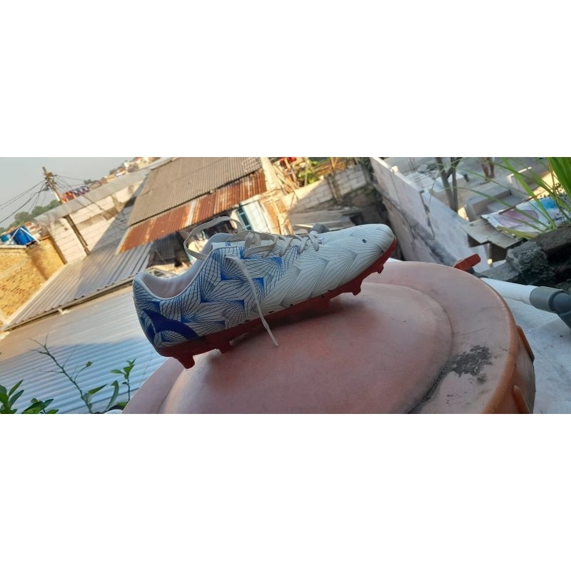 Sepatu bola ortuseight second original