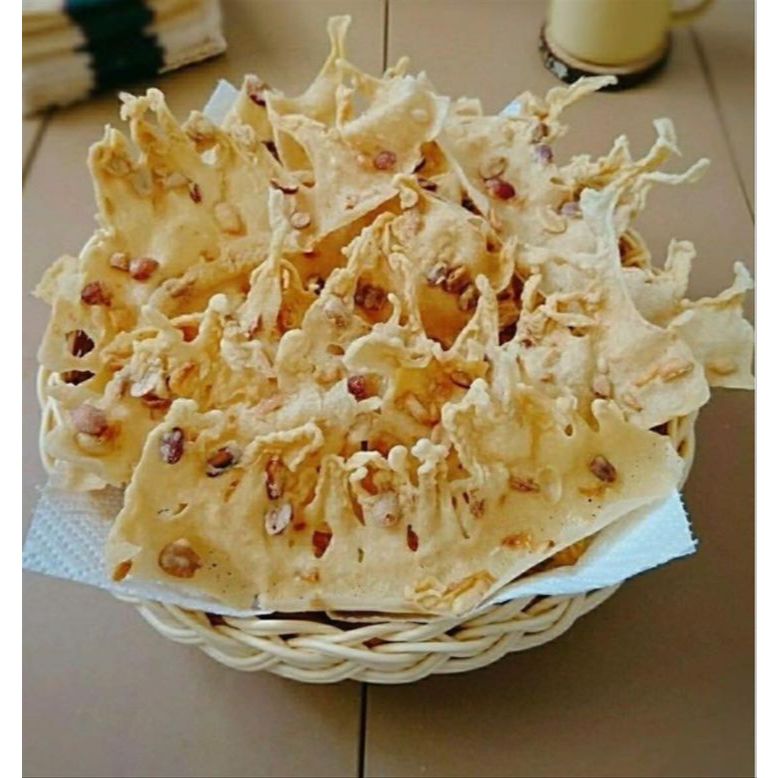 

Peyek rempeyek kacang kemasan toples kotak