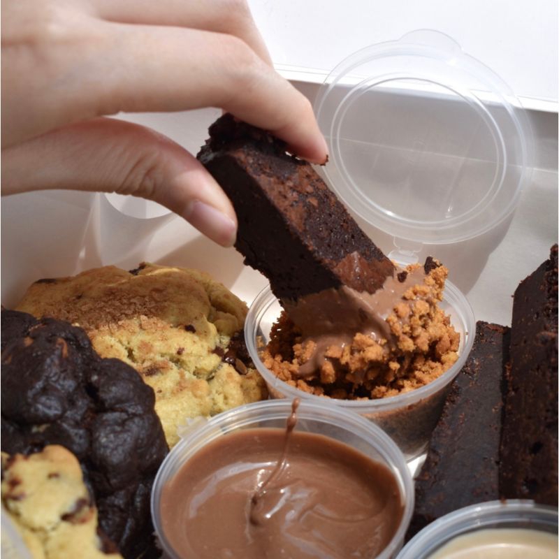

[BR17][BISA CUSTOM]Brownies Fudgy Dark Chocolate / Hampers Kue Ulang Tahun/Fudgy Brownies dark chocolate / Fudgy Brownies Shiny Crust