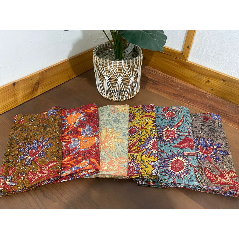 BATIK SOLO MOTIF PAGI SORE TIGA NEGERI