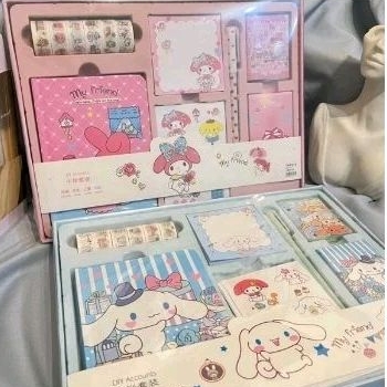 

Set Jurnal Seven in One Sanrio Melodi