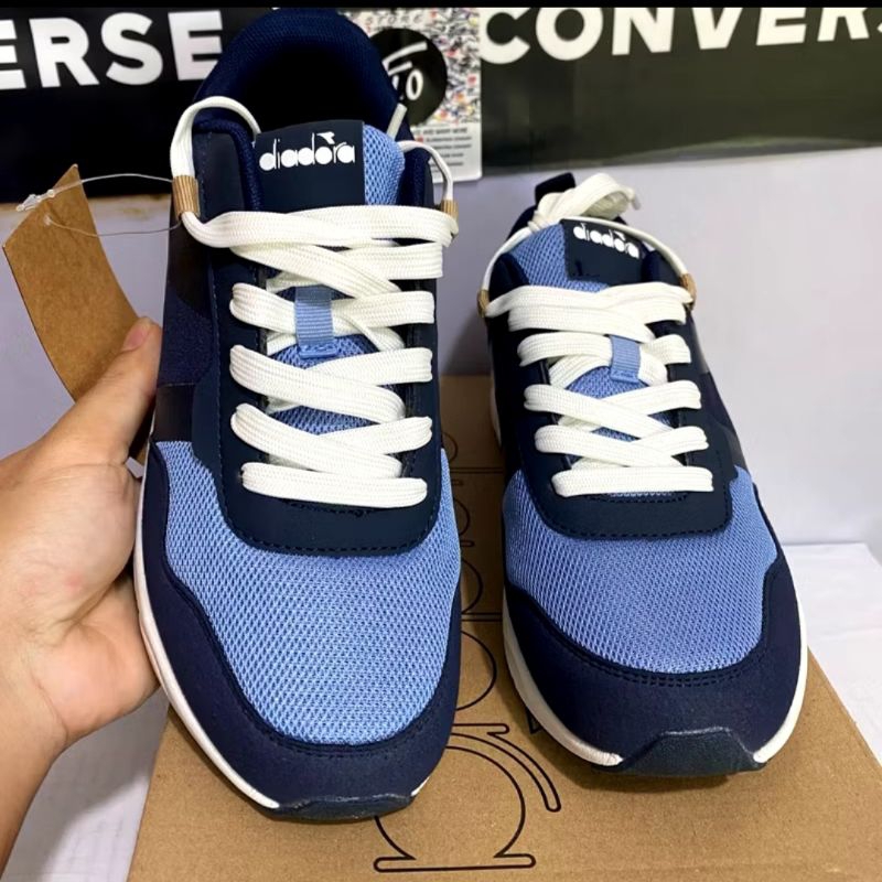 sepatu diadora fandela navy blue size 42...