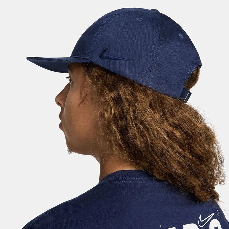 TOPI NIKE UNSTRUCTURED FLAT BILL CAP NAVY