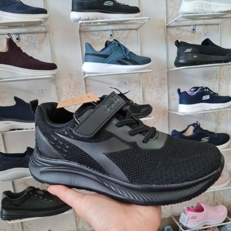 Sepatu Diadora kids kazuya AU full black 31