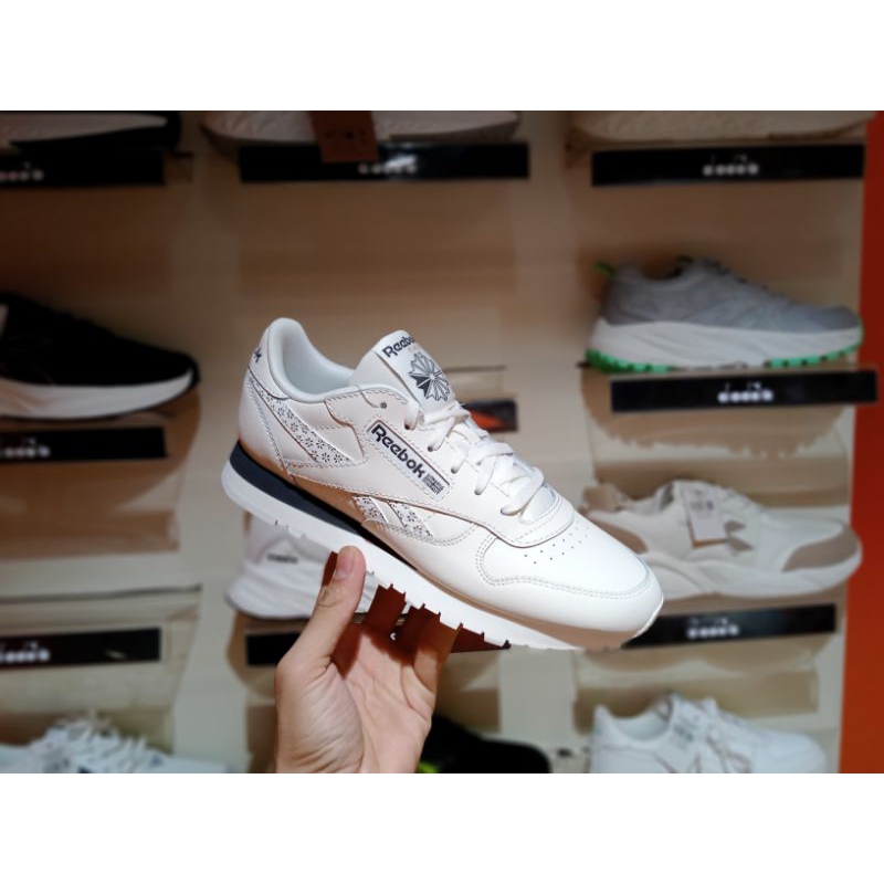 Sneakers wanita sepatu Reebok original/Reebok Classic Leather women's sneakers shoes -White