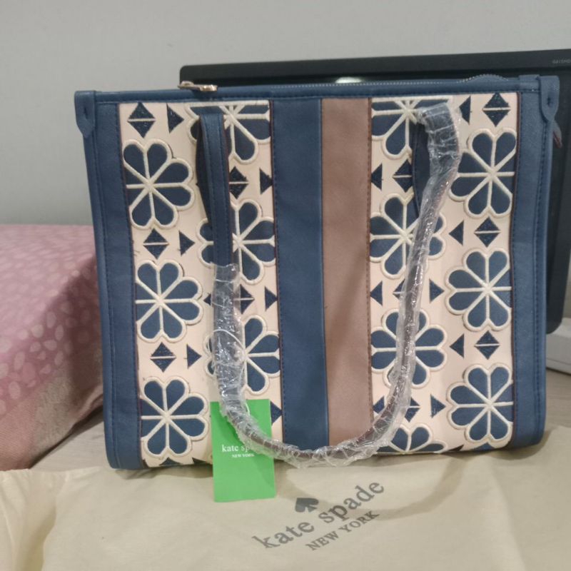 KS Tote Bag Flower Market Material PU mix Jacquard importWarna kombinasi coklat Bahan bagus tebel ko