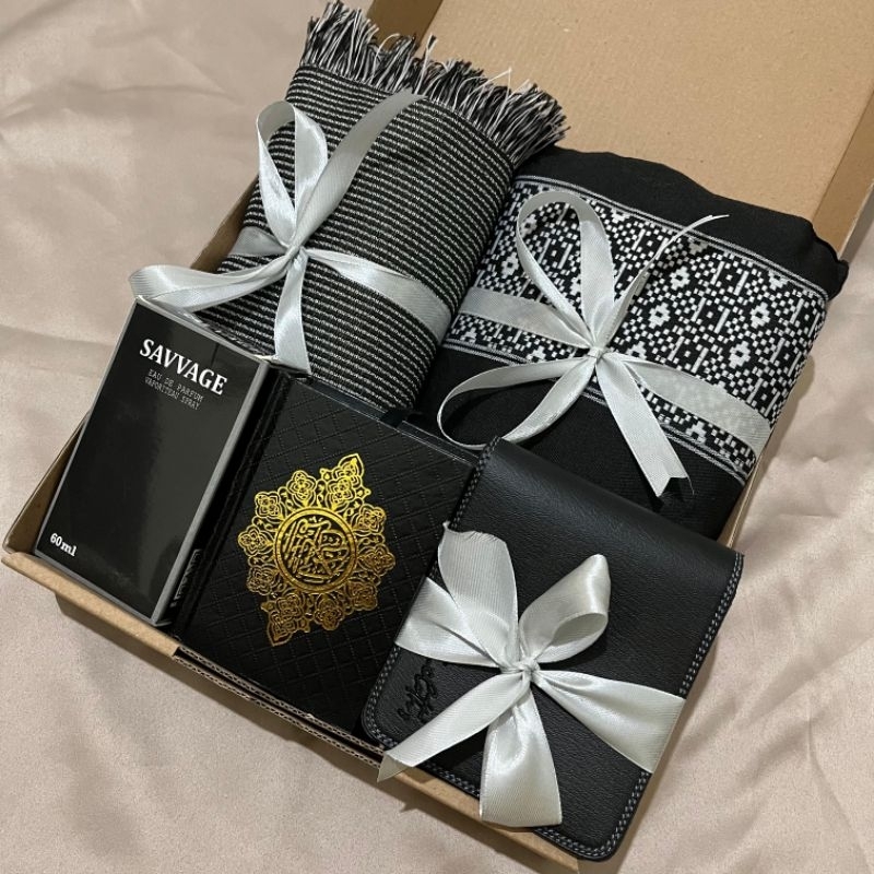 Hampers Cowok Muslim Kado Special untuk cowok/ Gift Box Cowok Sajaha / Kado sajadah sarung