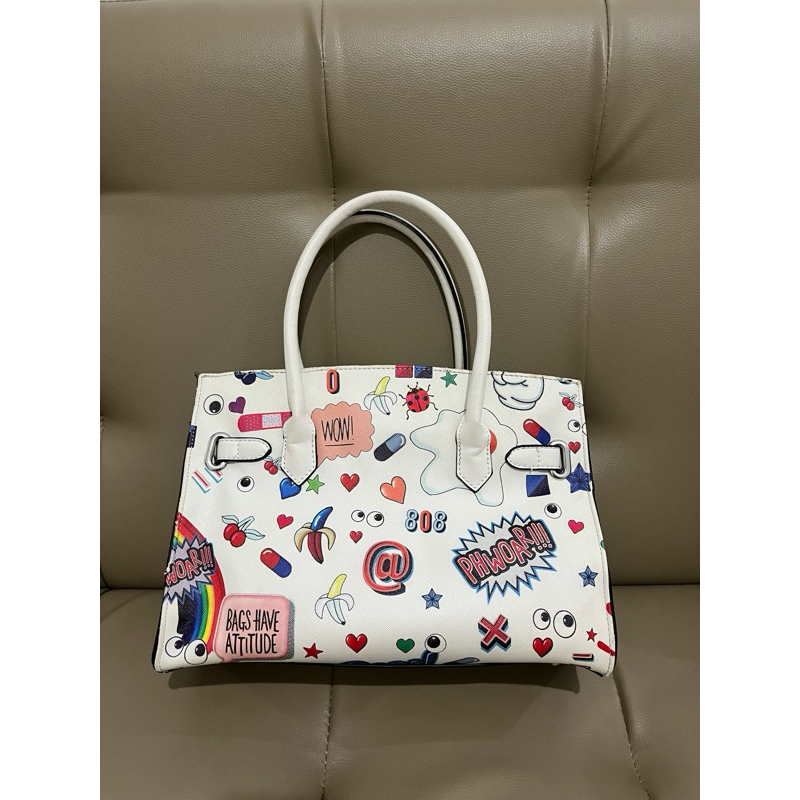 ((SALE)) preloved tas motif mata brand HUER