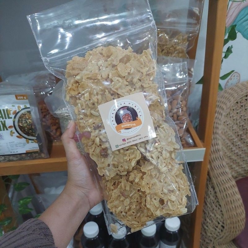 

Rempeyek/Peyek Non MSG Non Pengawet Gluten Free Kacang Tanah Lokal Aceh