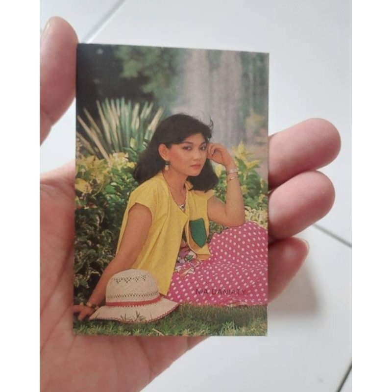 gambaran foto kalender artis tahun 1986 jadul new old stock harga per pcs @5k